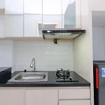 Comfy And Homey 2Br At Patraland Urbano Apartment By Travelio